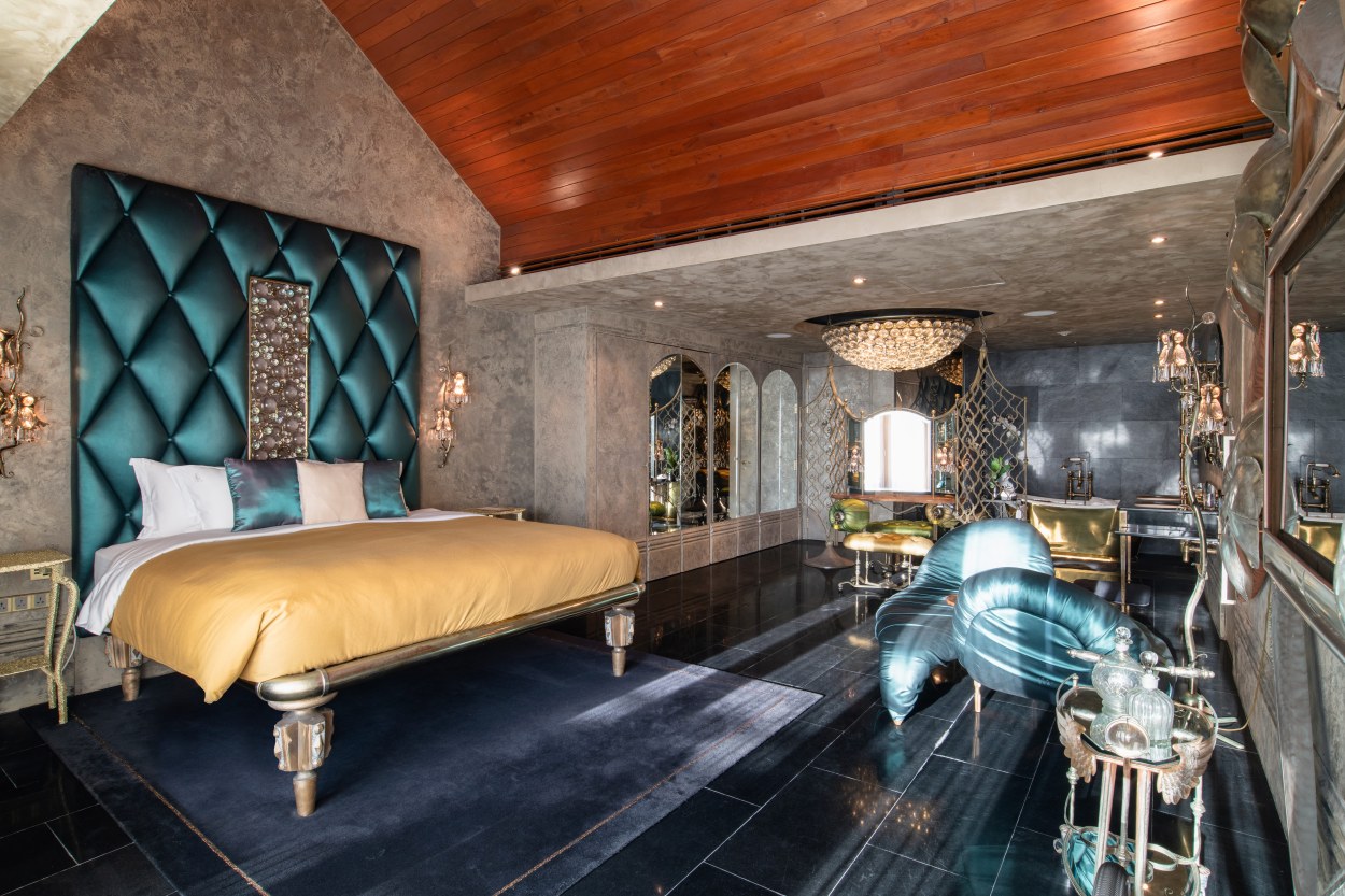 The Boudoir Suite